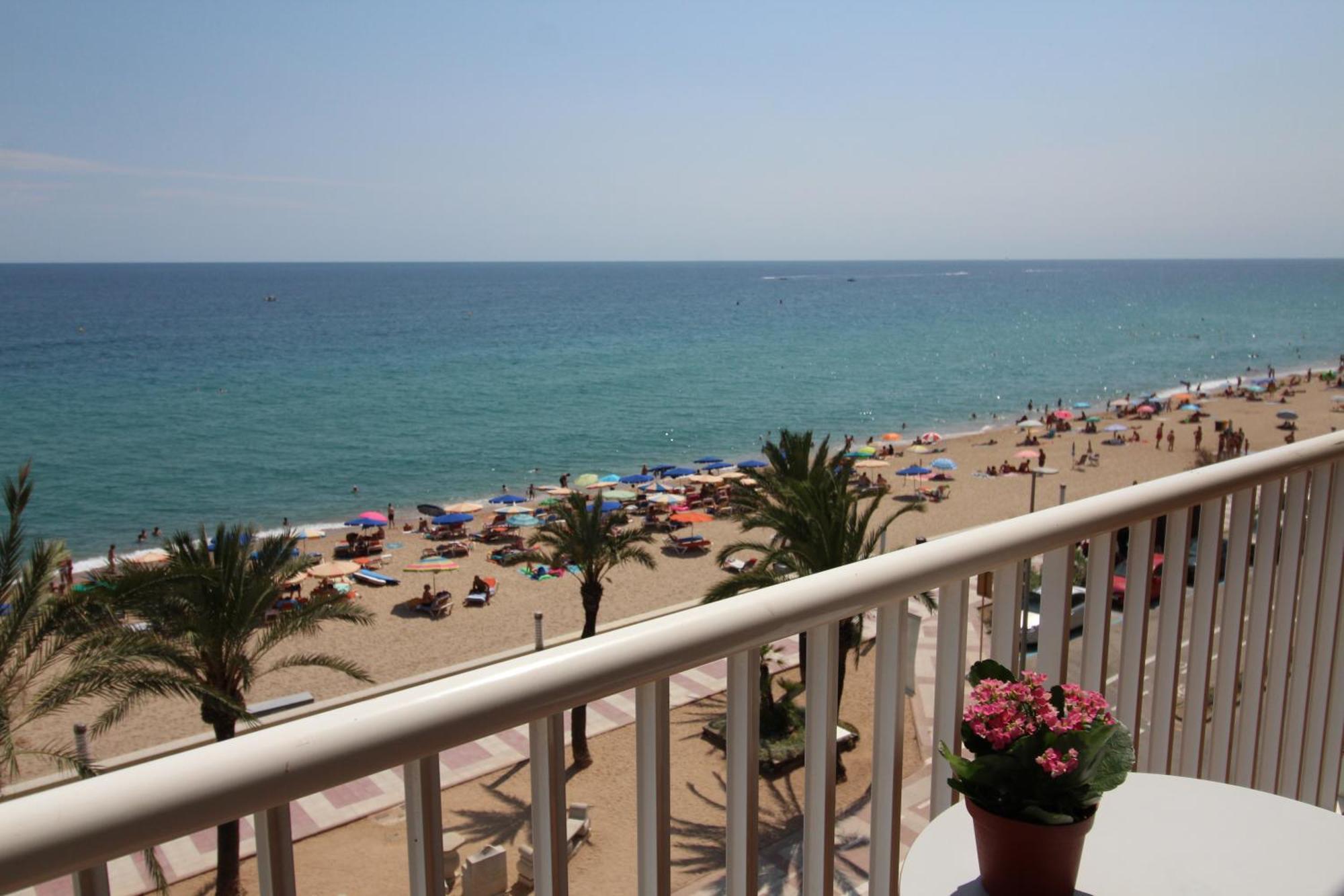 Apartaments El Sorrall Blanes Room photo